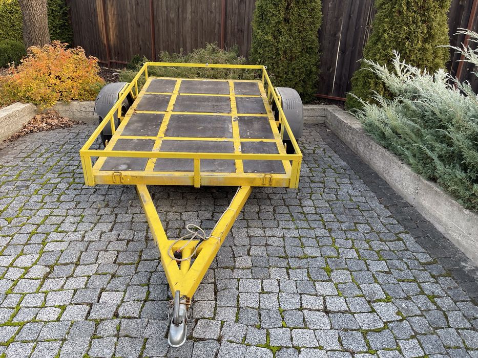 Автомобільний причіп вантажний