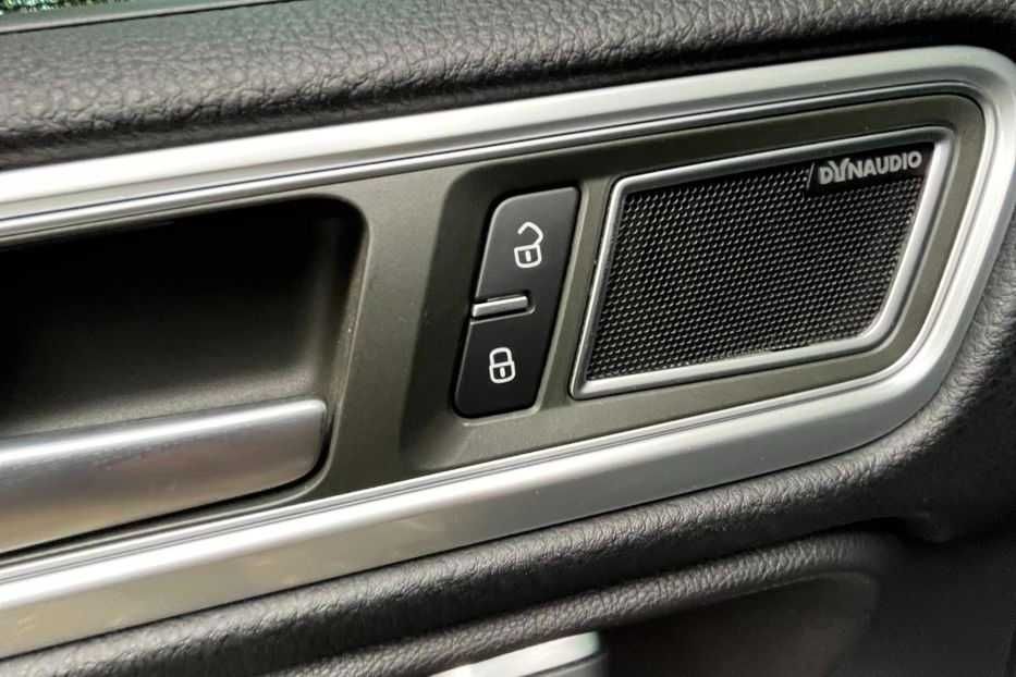 Продам Volkswagen Touareg 2015 года