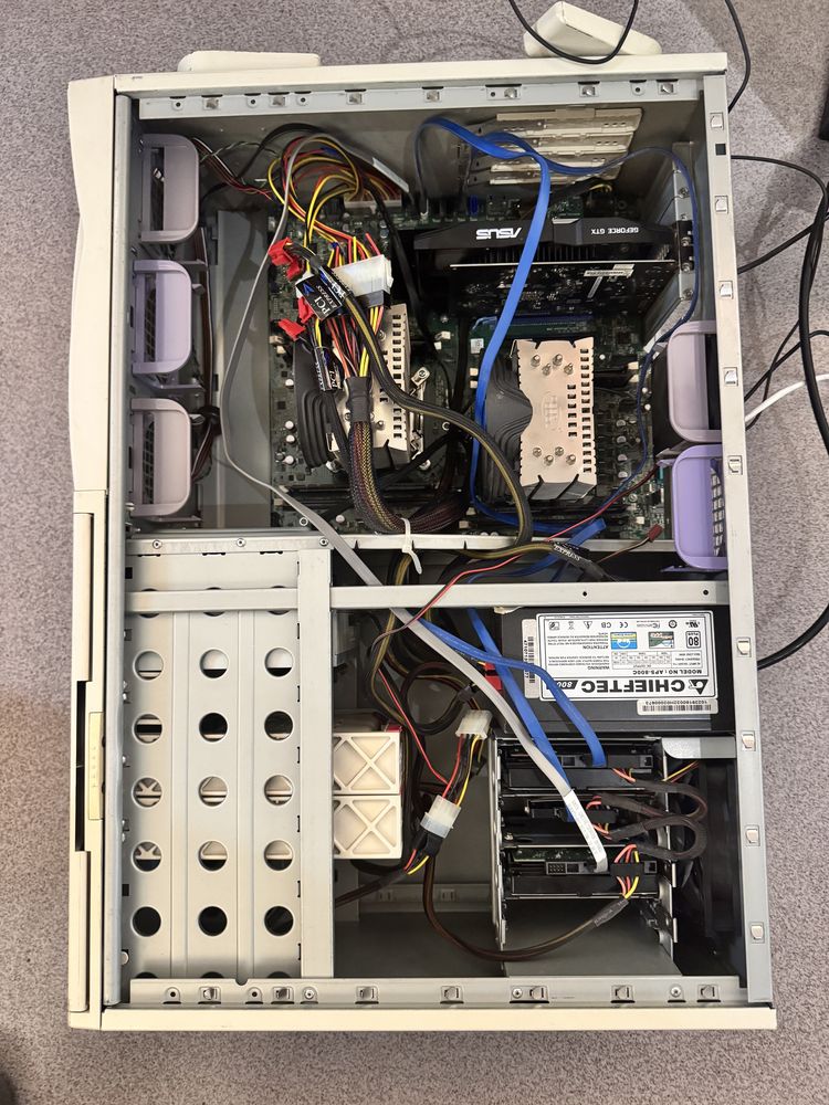 Продам двухпроцесорний DELL T5600 (відео GTX 1050)