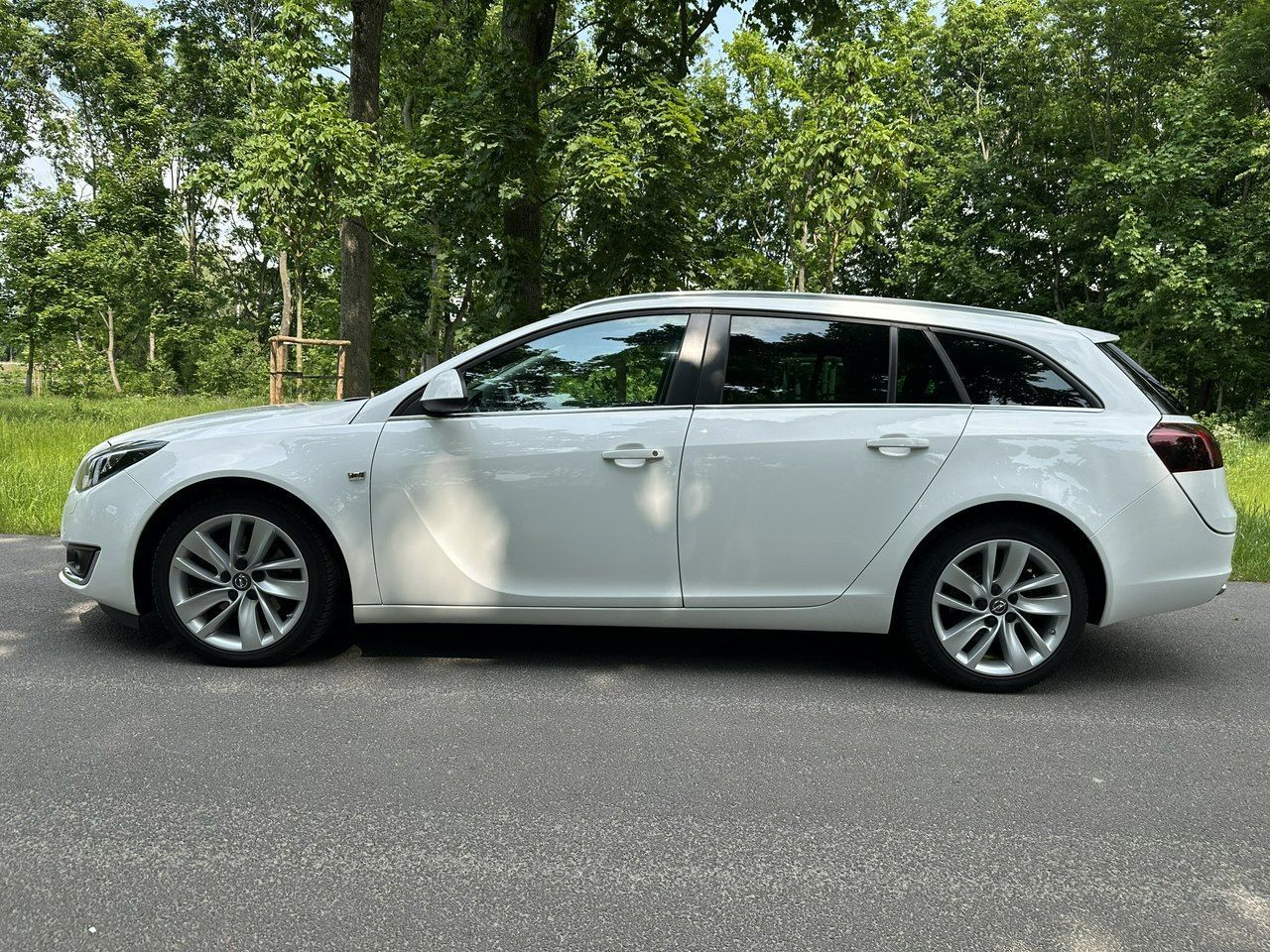 Opel Insignia Cosmo 2.0 CDTI 170 KM 2016 Rok Alu18'' Xenon Navi Manual