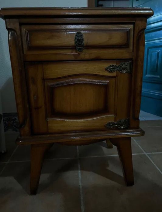 Mesas cabeceira vintage