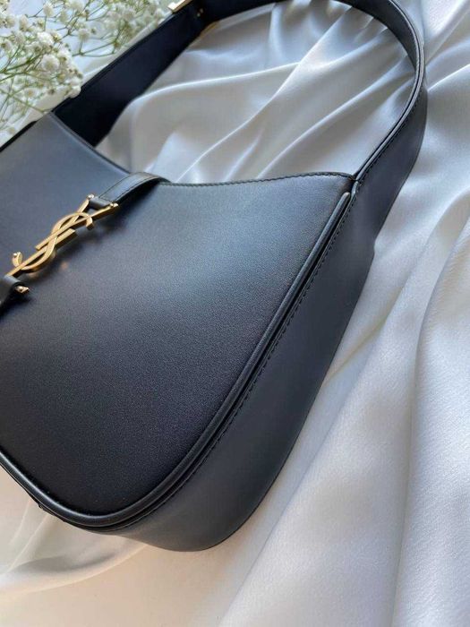 Сумочка Yves Saint Laurent Hobo, оригинал