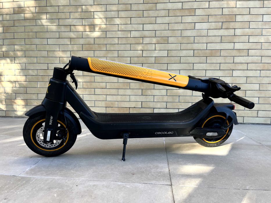 Trotinete Elétrica Bongo Smart X45 – Potente, Fiável e Como Nova