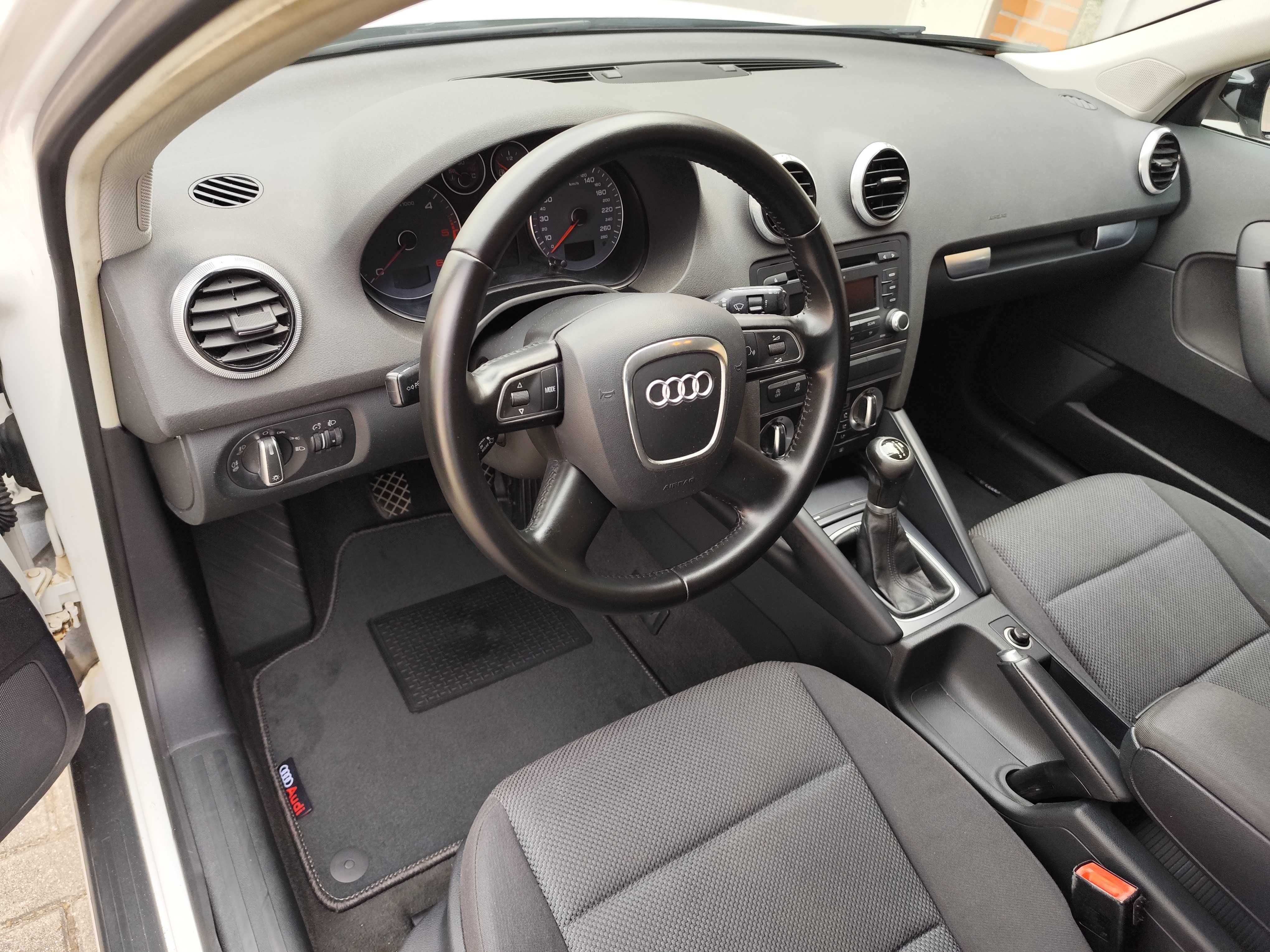 Audi A3 Sportback 1.6 Tdi - 150 Mil Km - Revisão Feita - Aceito Retoma