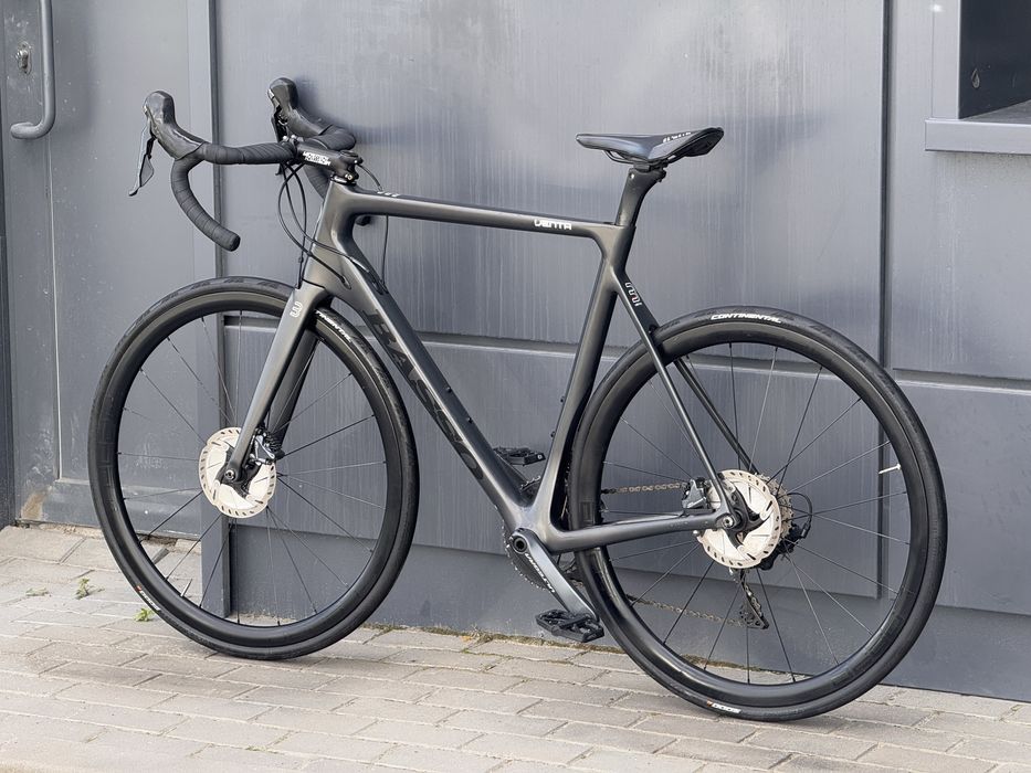 Basso Venta Full Carbon шосер шосейник карбон колеса