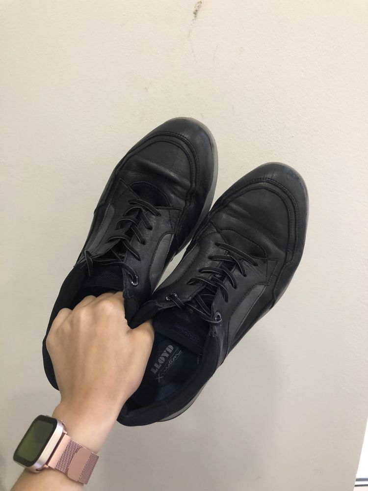 Meskie buty Lloyd czarne rozmiar 42.5