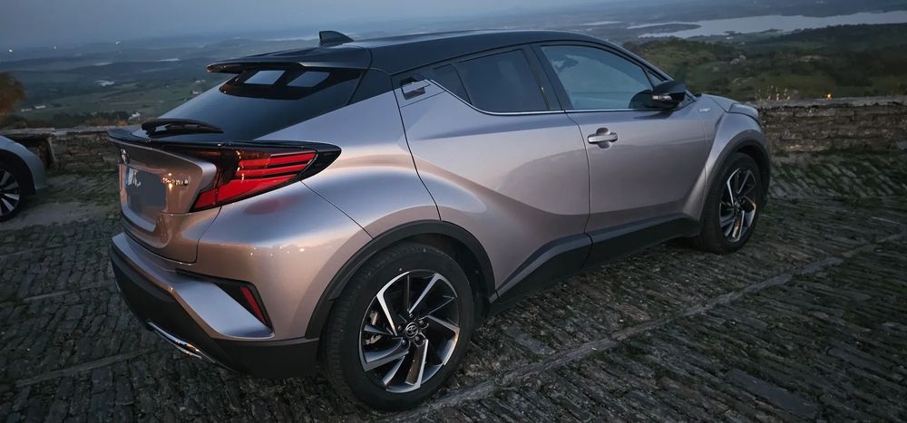 Toyota C-HR 2.0 Hybrid Lounge