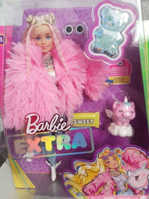 Barbie Extra 3 Барби Экстра Стильная Модница в розовом пальто GRN28