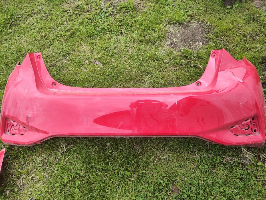 Zderzak do toyoty Yaris y20 rok produkcji 2020