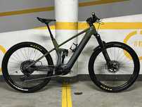 Cube Stereo Hybrid 140 HPC TM Tamanho L