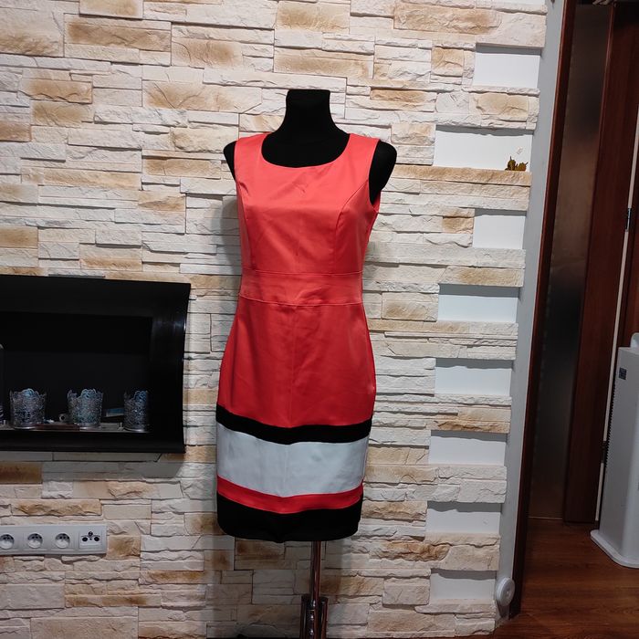 Koralowa sukienka rozm M