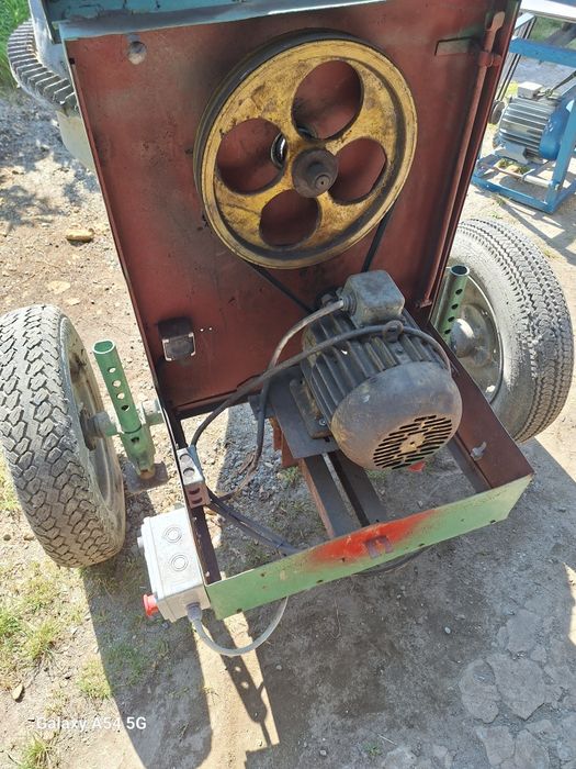 Sprzedam betoniarkę elektryczną 3-fazową – około 250ll