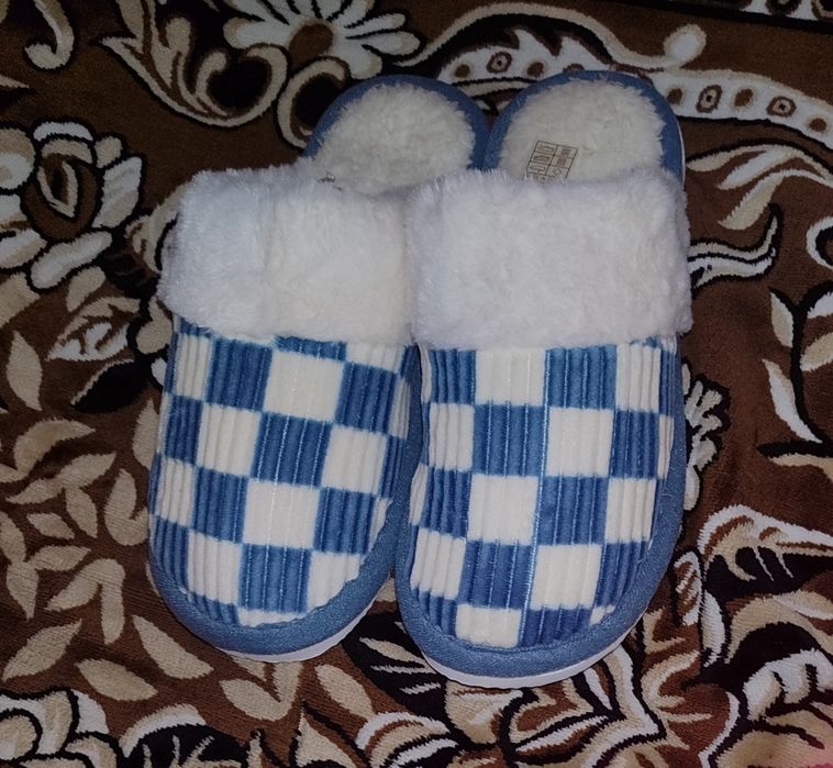 Комнатные теплые тапочки дешево