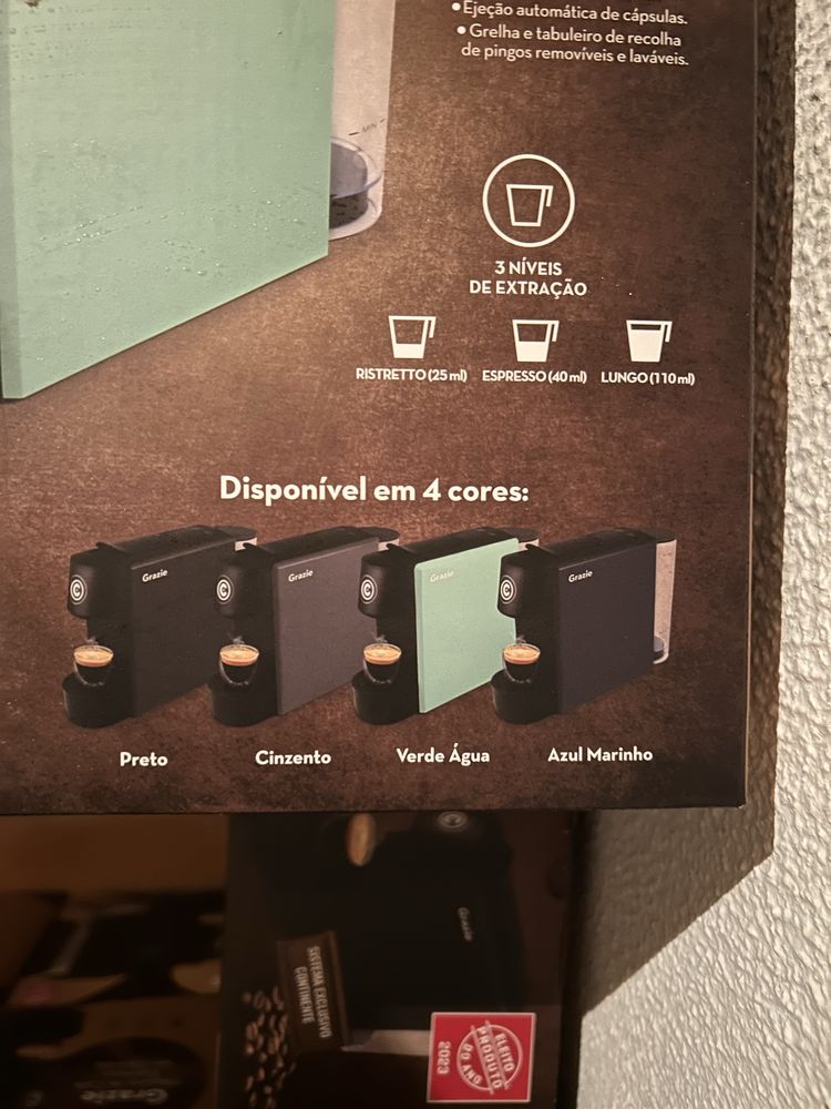 Máquina de cafe, marca Continente
