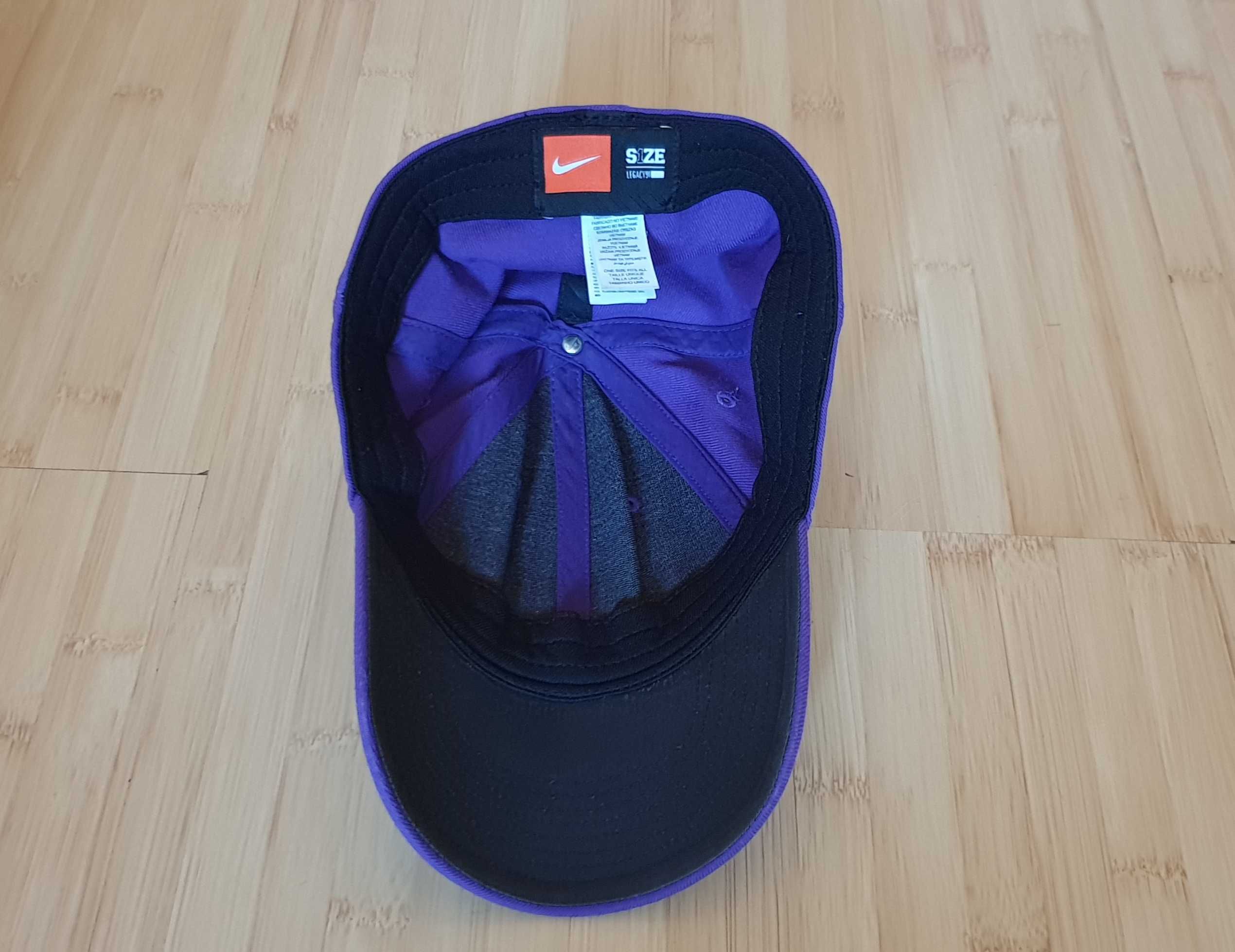 Czapka z daszkiem Nike,nowa