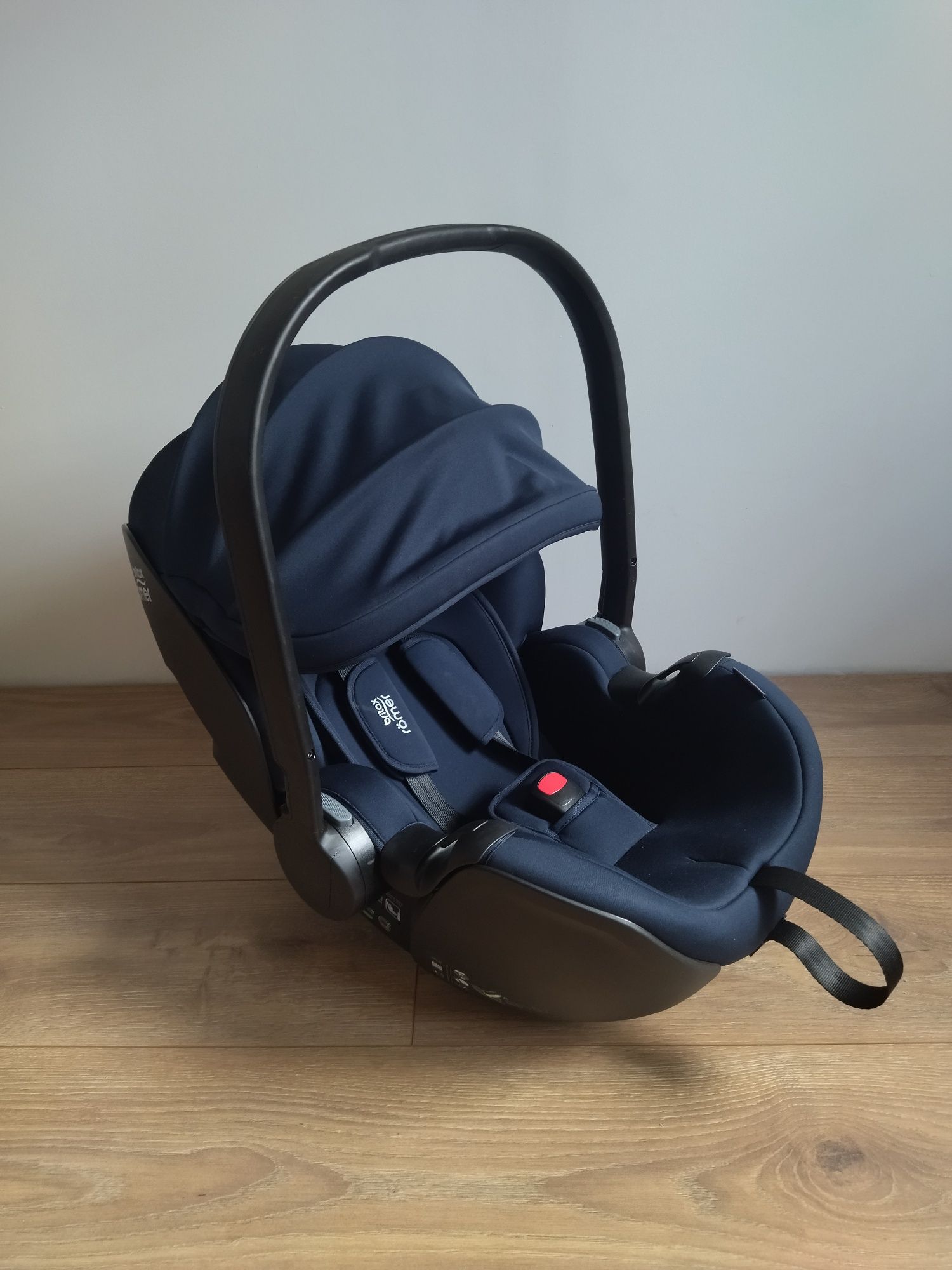 Fotelik Britax Römer Baby-safe Pro z bazą obrotową Vario Base 5Z