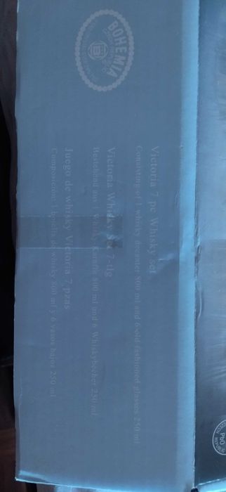 Vendo conjunto de 6 copos de whisky e garrafa Cristal Bohemia