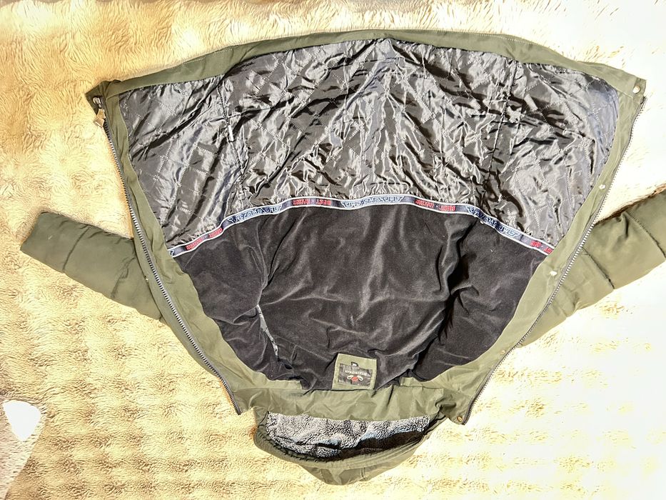 Куртка на хлопчика. На зріст 146 см.