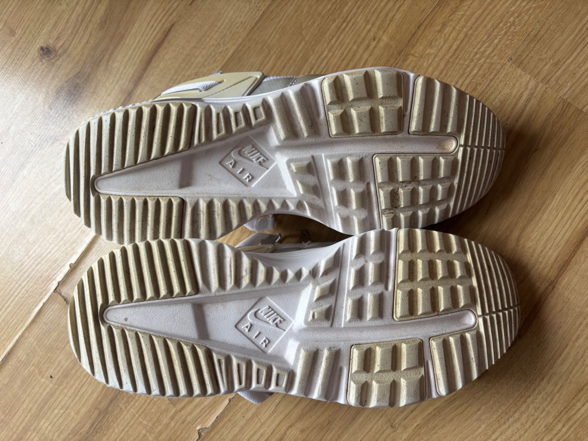 Buty męskie Nike Air Huarache Utility White