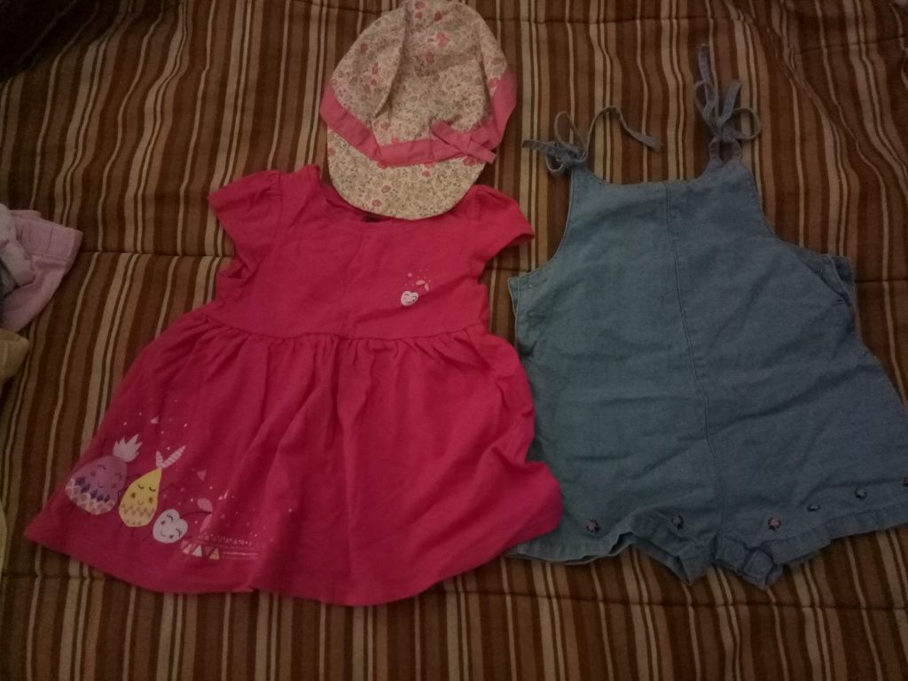 Muita roupa para crianças de 3 meses