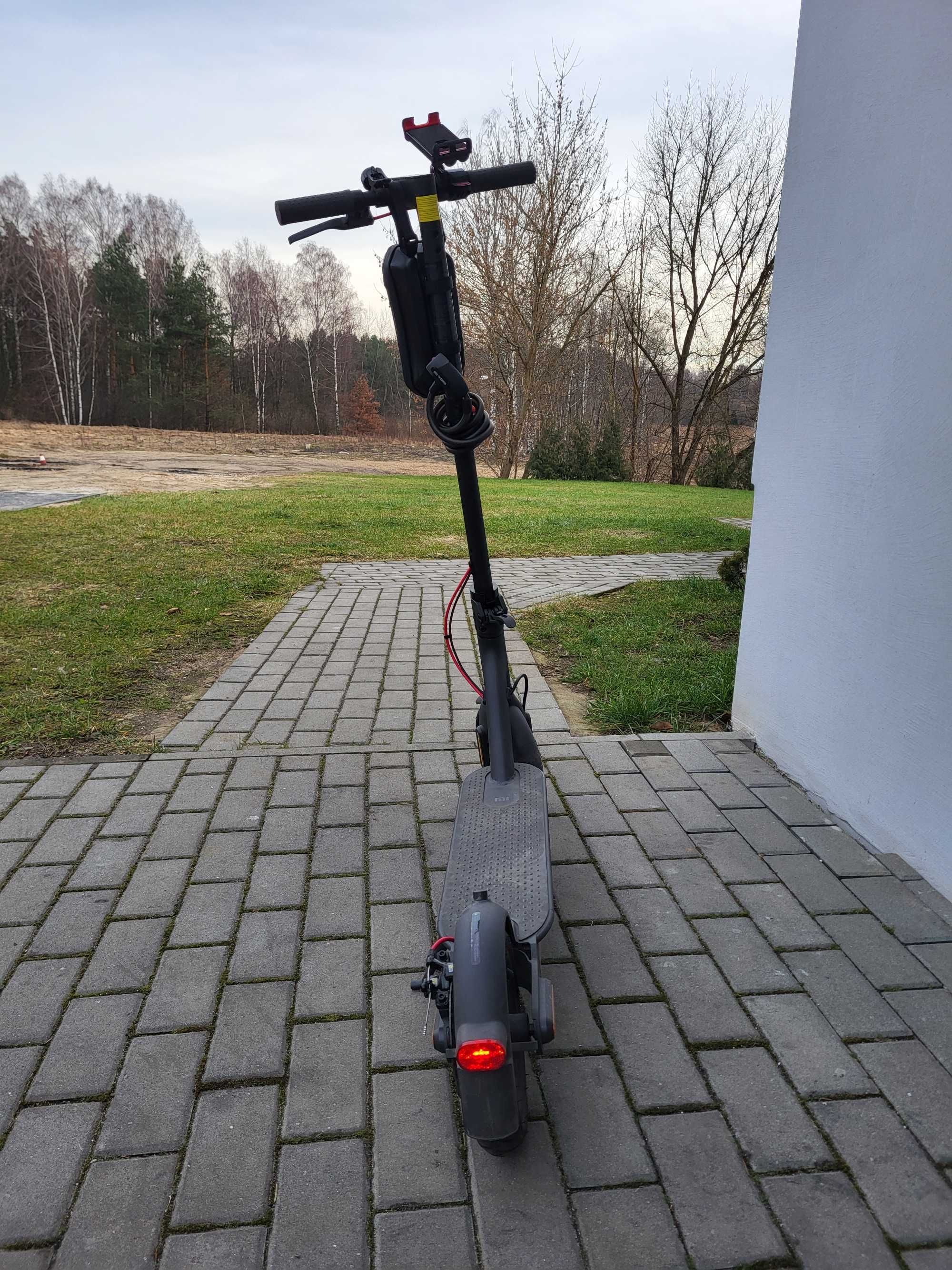 Hulajnoga Xiaomi Mi Electric Scooter M365 Pro 2 czarna 600 W 20 km/h