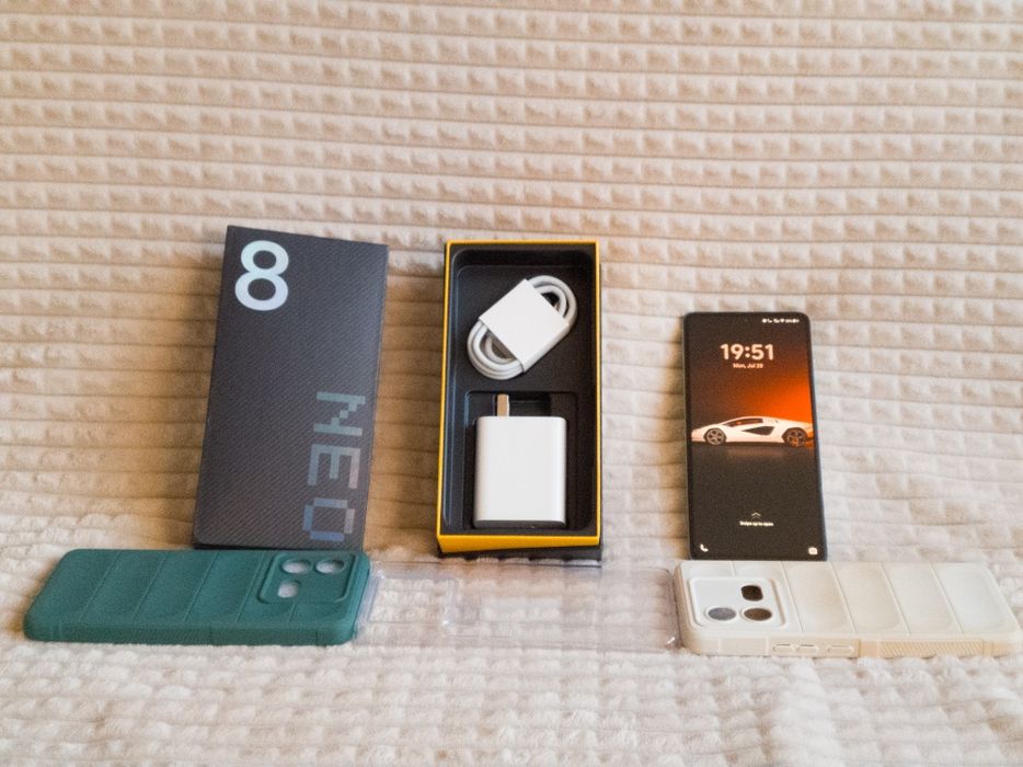Vivo Iqoo Neo 8 12/256 Snapdragon 8 + Gen 1 смартфон як новий зі склом