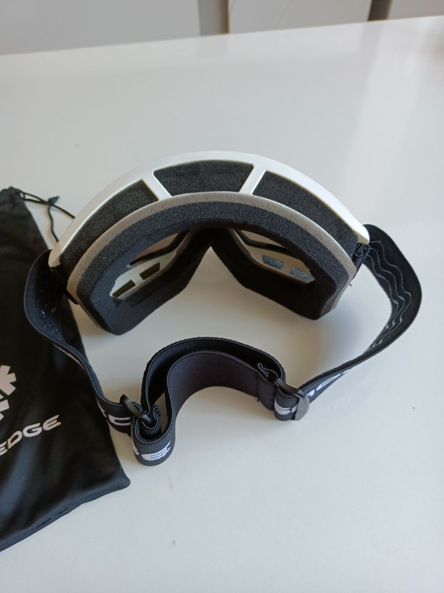 Google narciarskie Snowledge okulary