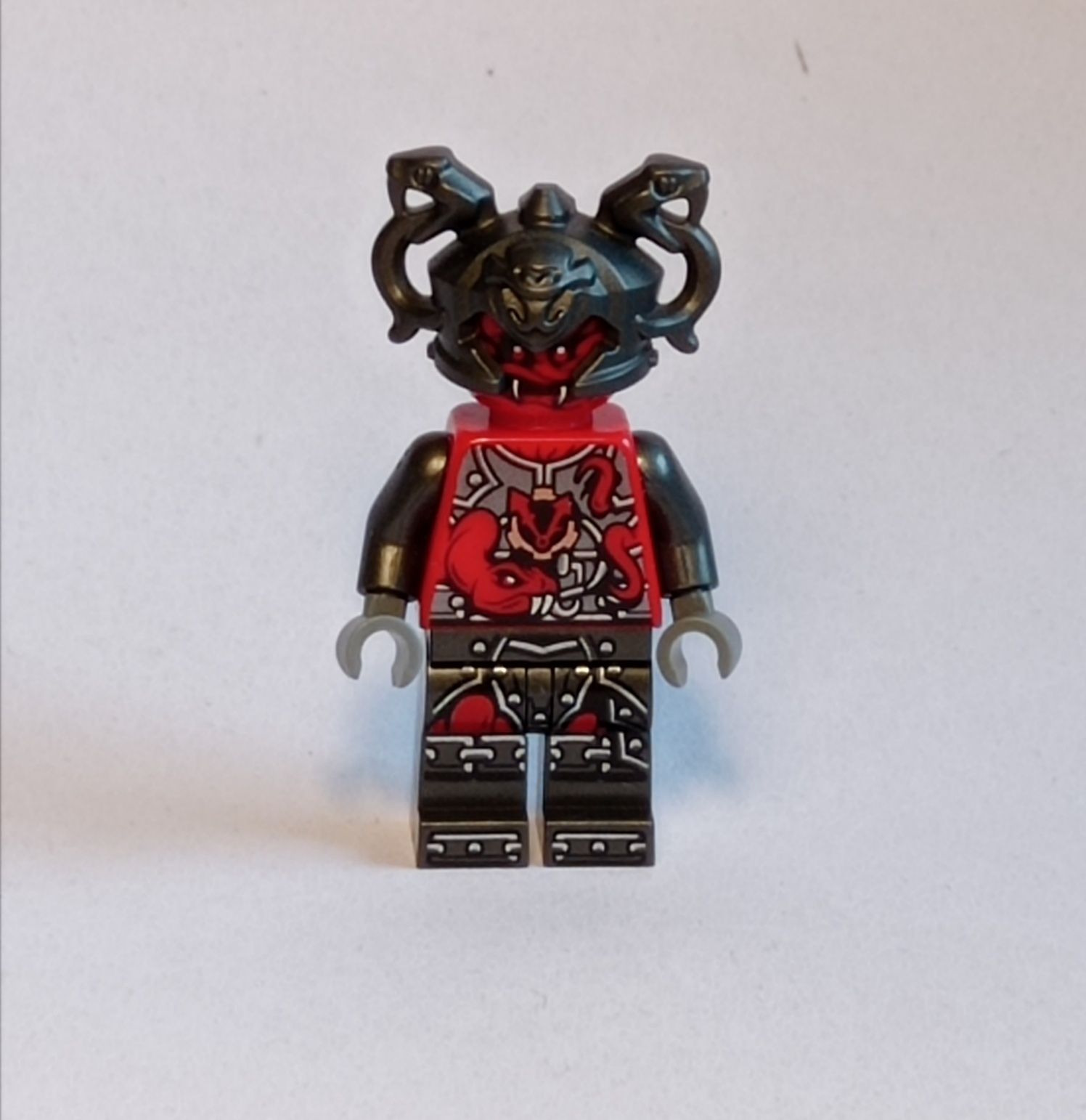 LEGO ninjago minifigurka njo295