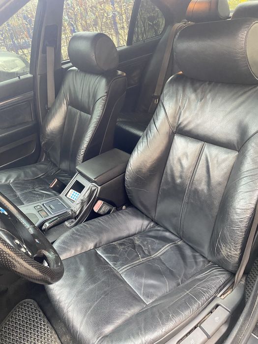 Продам BMW E39 528i