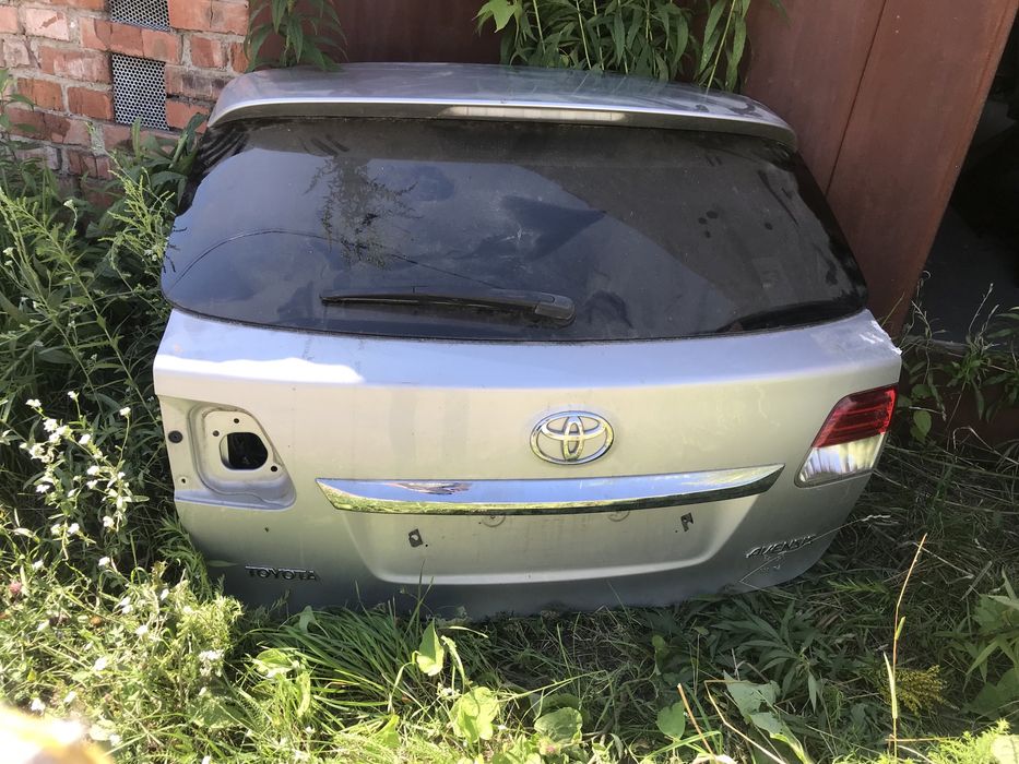 Разборка Авенсіс 2.0 d T27