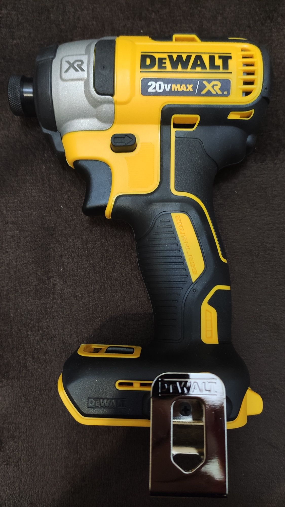 безщітковий імпакт DeWalt DCF887 20В МАХ