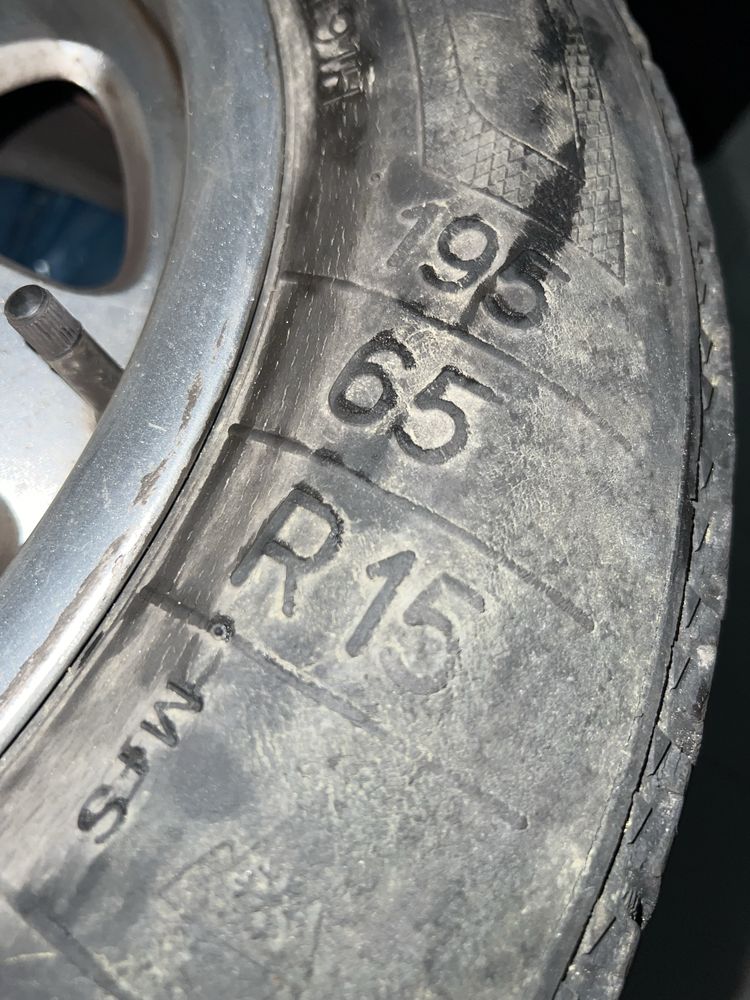 Felgi aluminiowe koła z oponami mercedes w210 195/65 R15 alufelgi