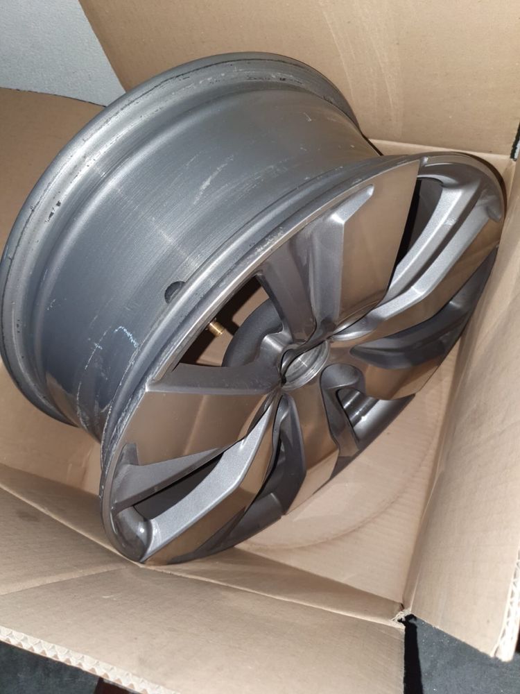 2 Jantes Peugeot 16’