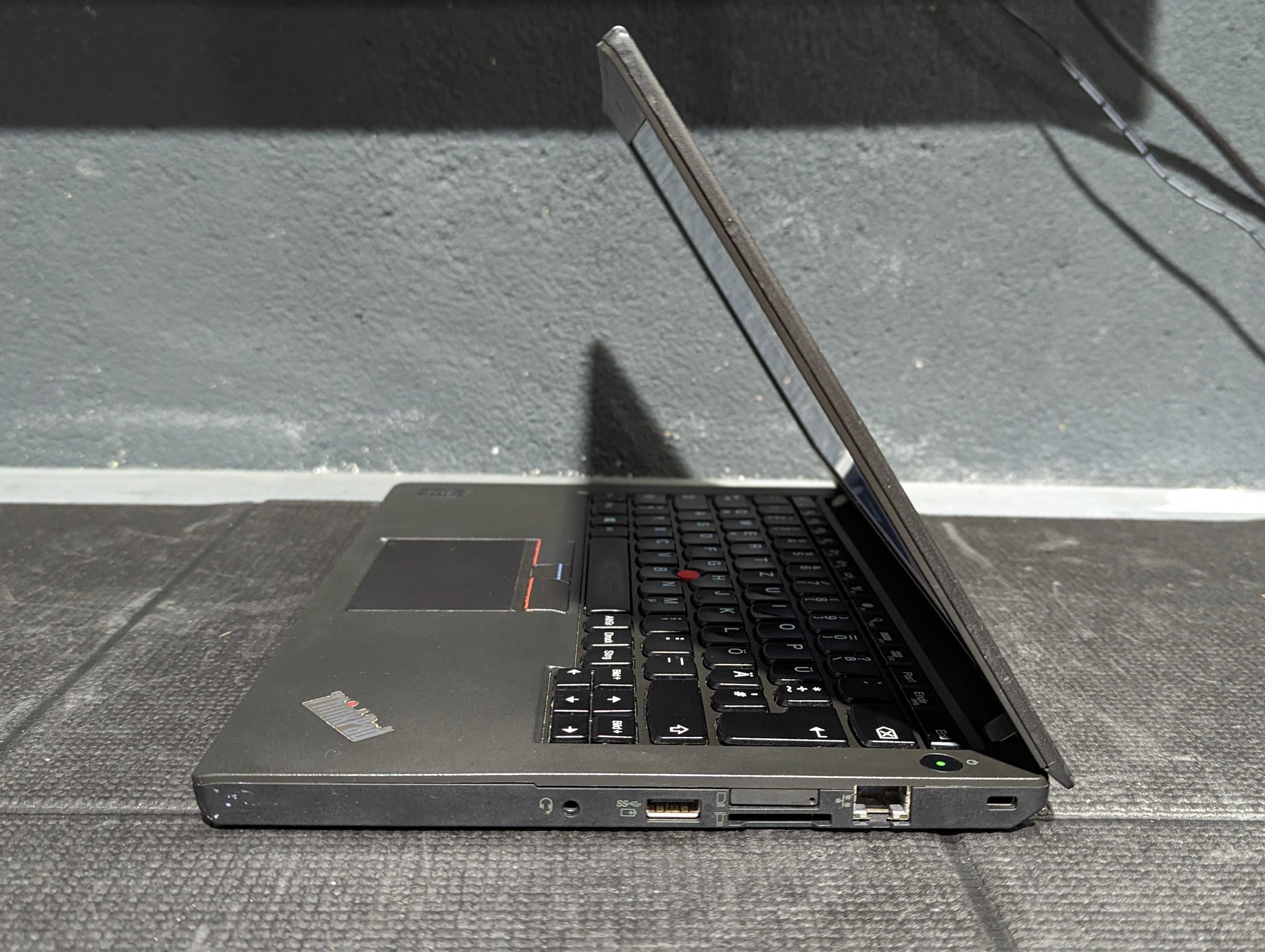 Lenovo ThinkPad X250 12' (i5/8GB RAM/SSD 120GB)