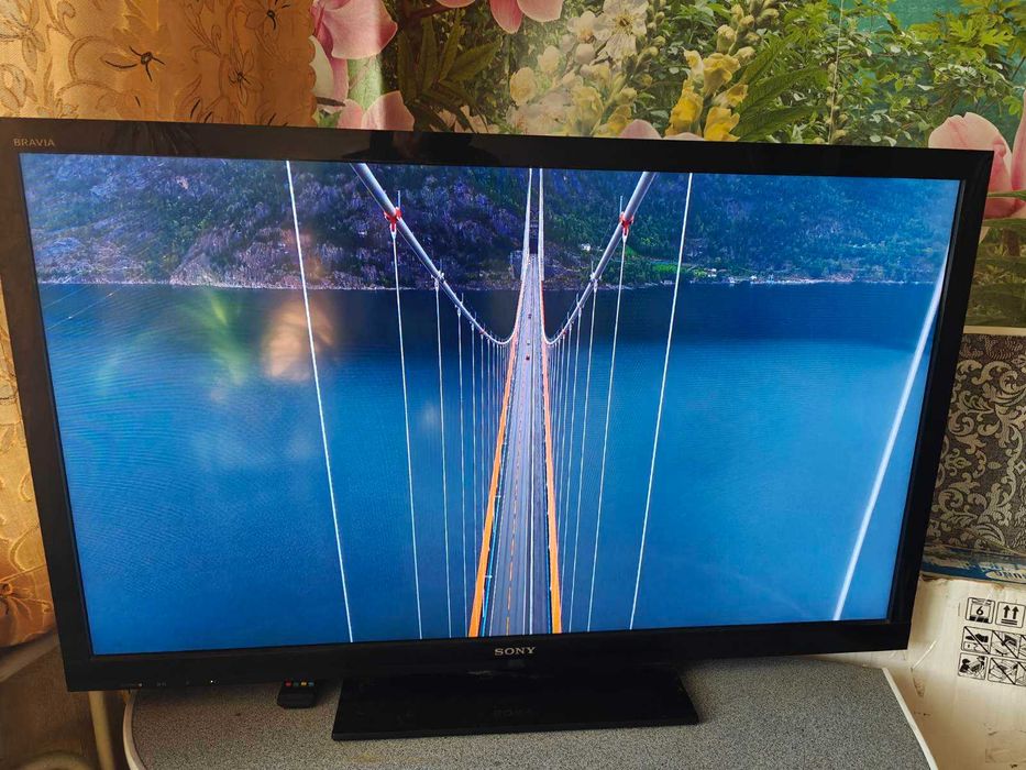 Телевізор Sony KDL-46EX716