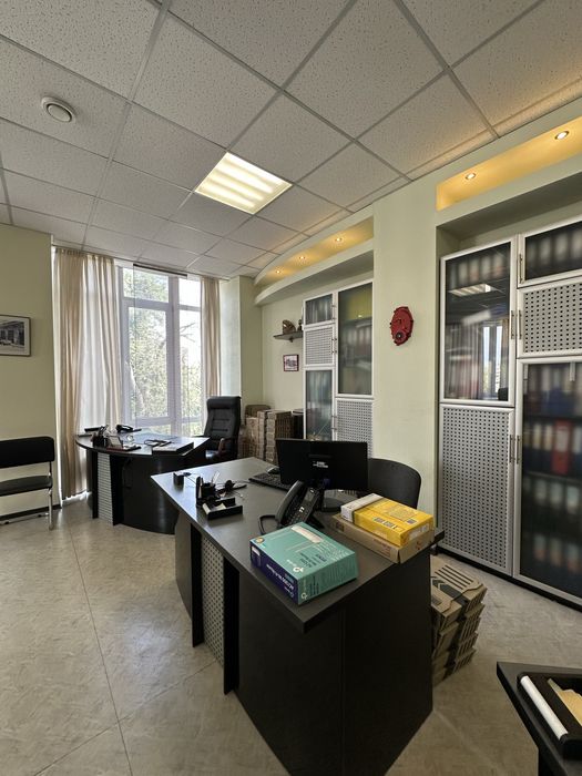 Продаж офісу! Проспект Поля!