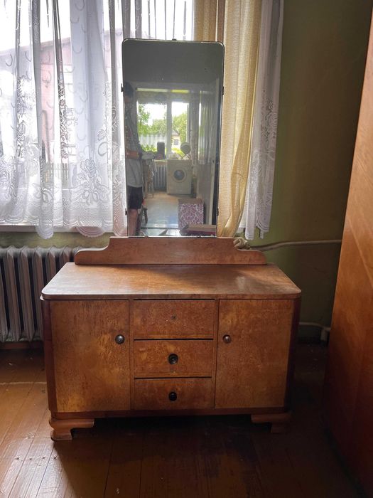 Stara toaletka drewniana