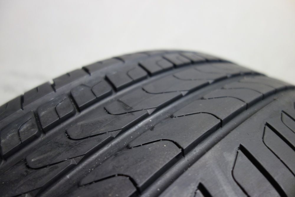 245/50/19 PIRELLI Cinturato P7 RSC XL Lato