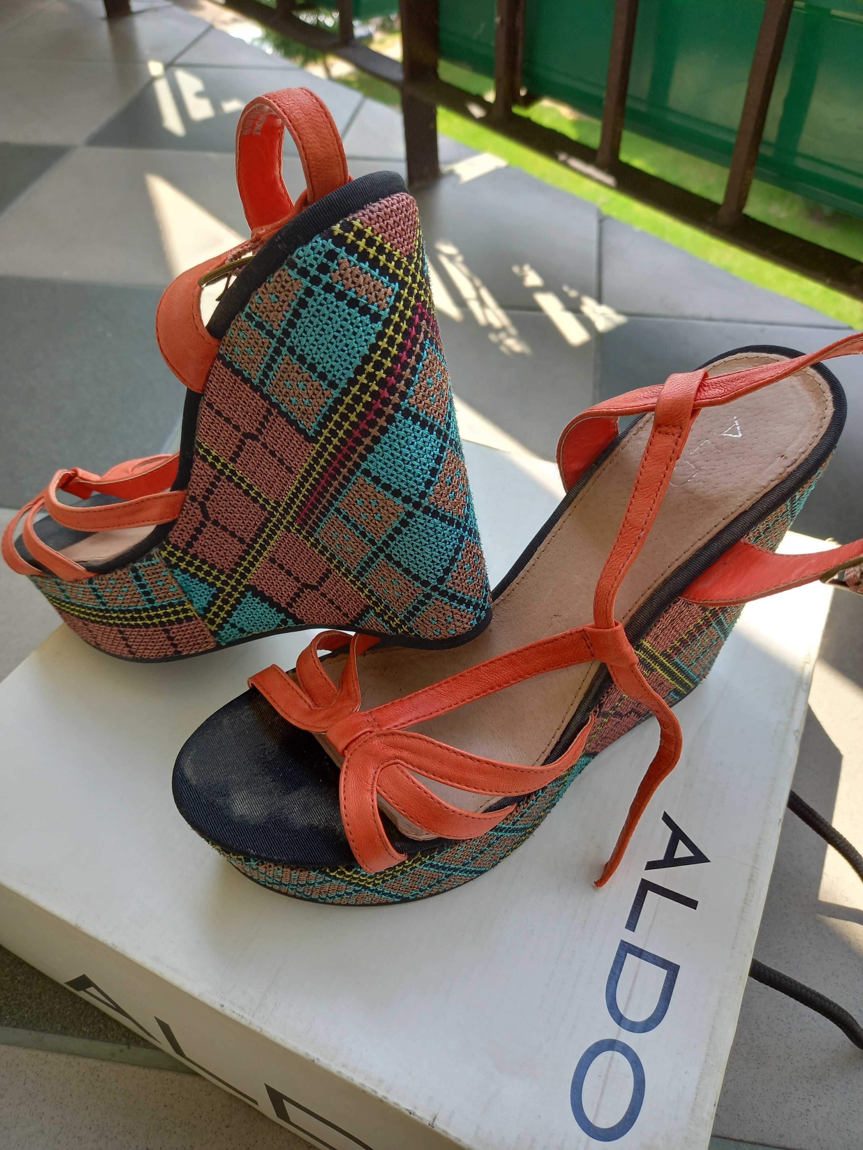 Piękne buty letnie ALDO, na wysokim obcasie