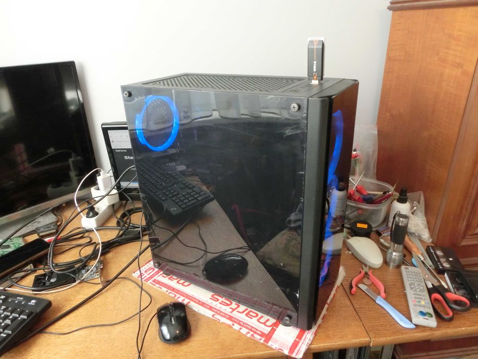 Komputer RYZEN 5 2400G 16 GB RAM