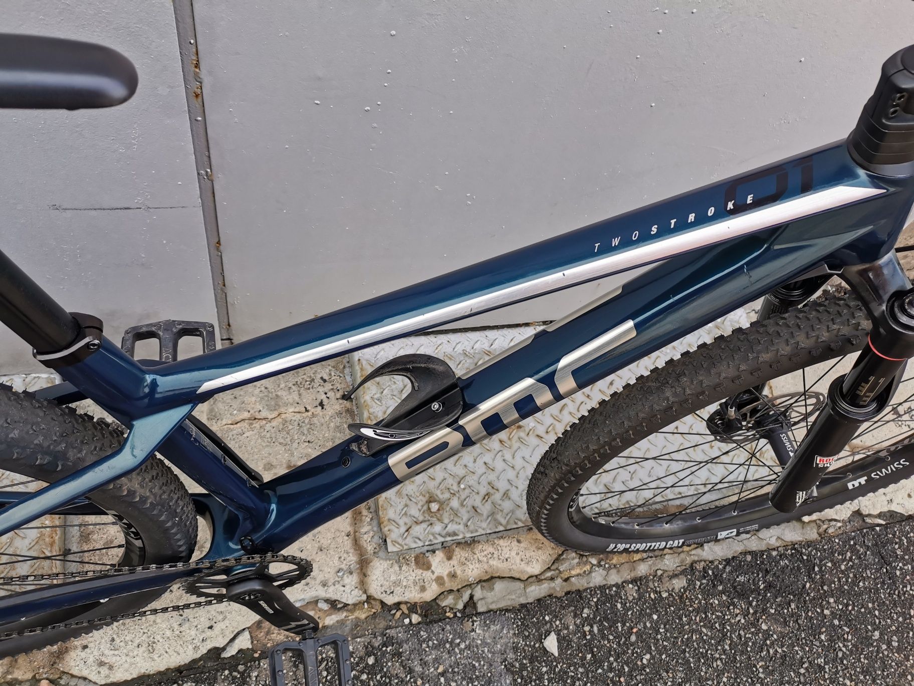 Премиальный BMC Twostroke 01 Two 29 carbon dt swiss