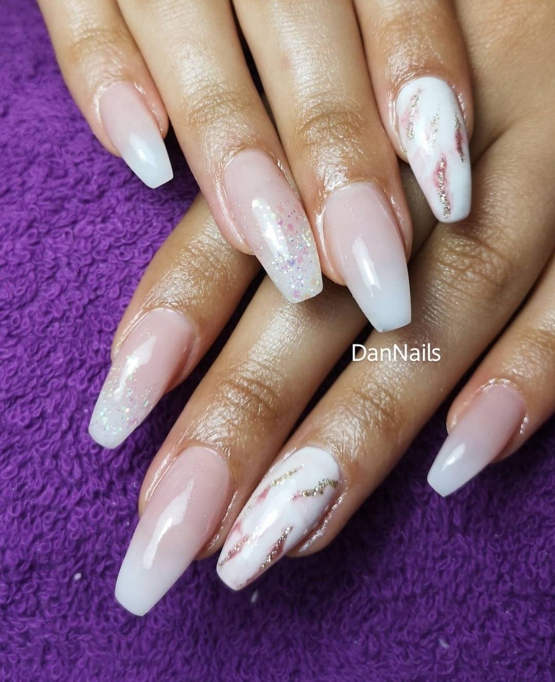 Unhas de gel e verniz de gel