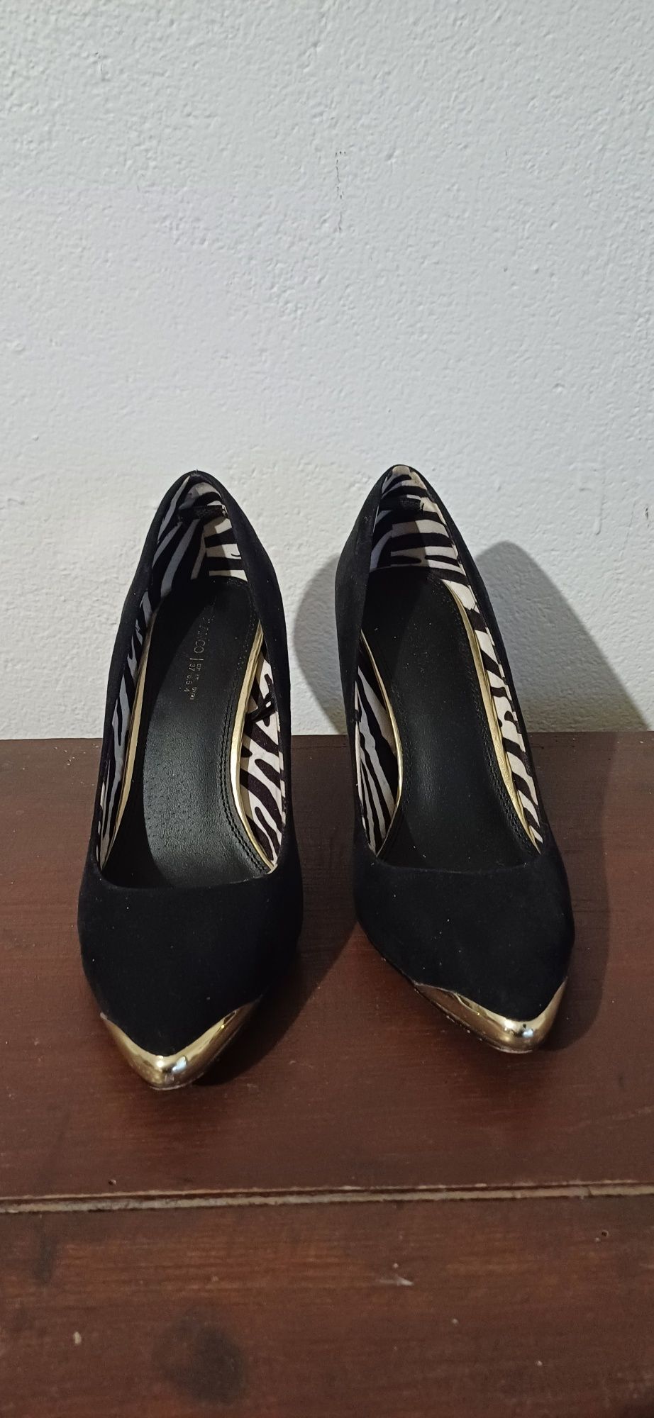 Sapato agulha preto