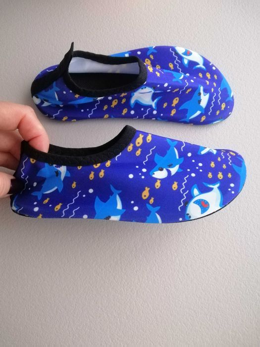 Нові аквашузи, коралки, р.31, 19 см.