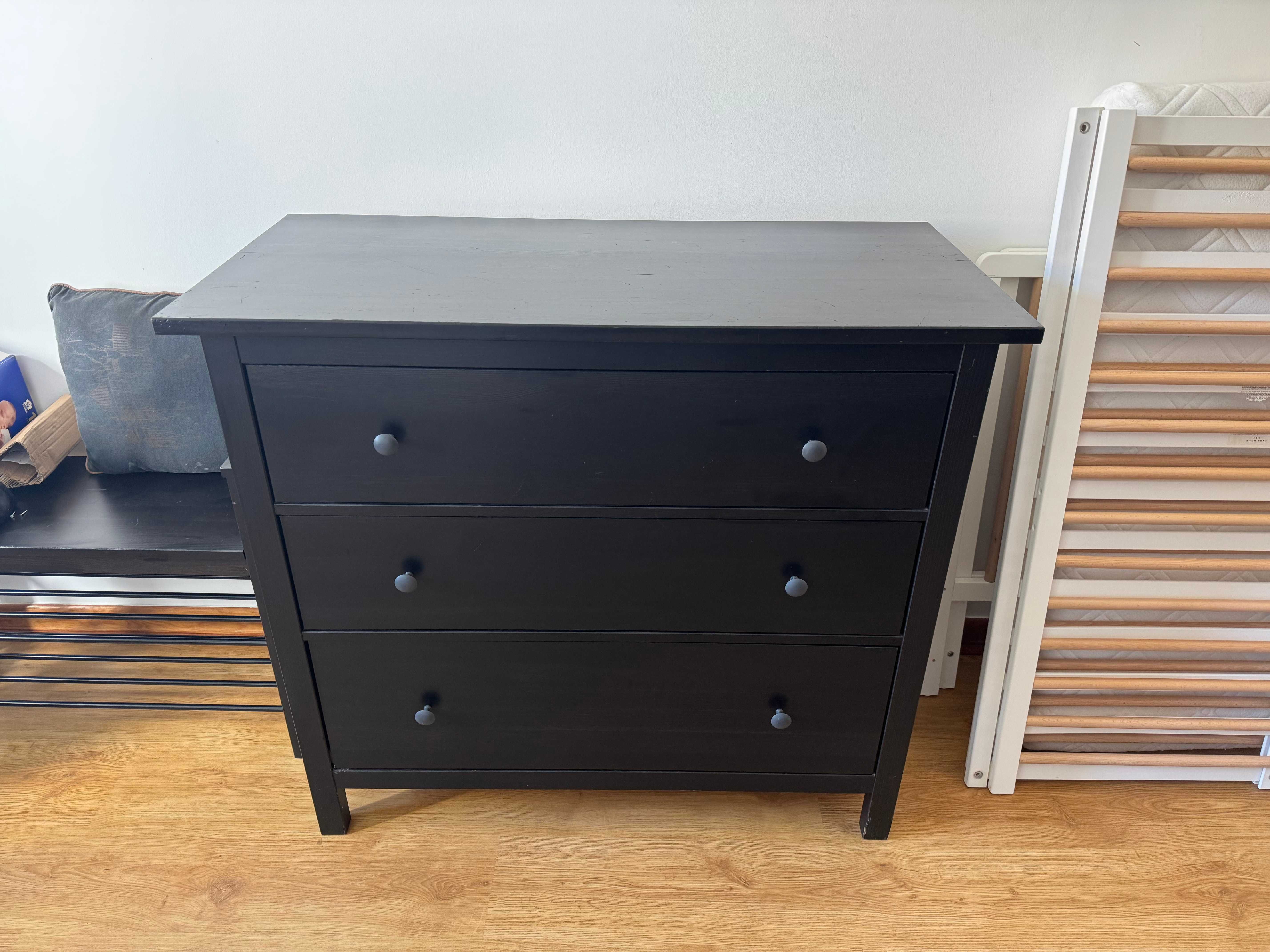 Cómoda IKEA Hemnes
