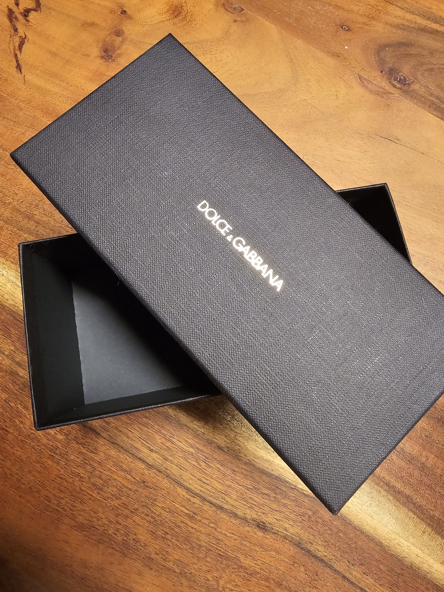 Dolce & Gabbana pudełko po okularach