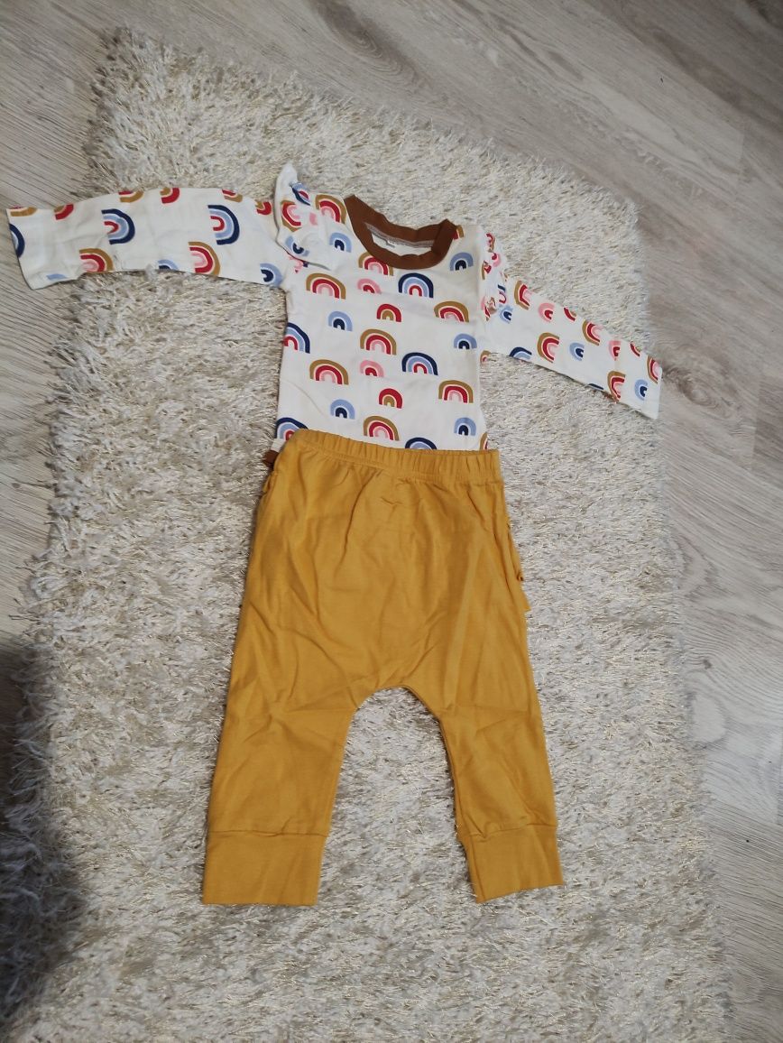 Zestaw body plus leginsy