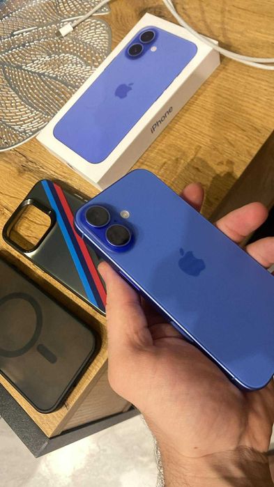 IPHONE 16 NIEBIESKI Piękny  Bar.Zadbany bateria 100% Oryginał + Zestaw