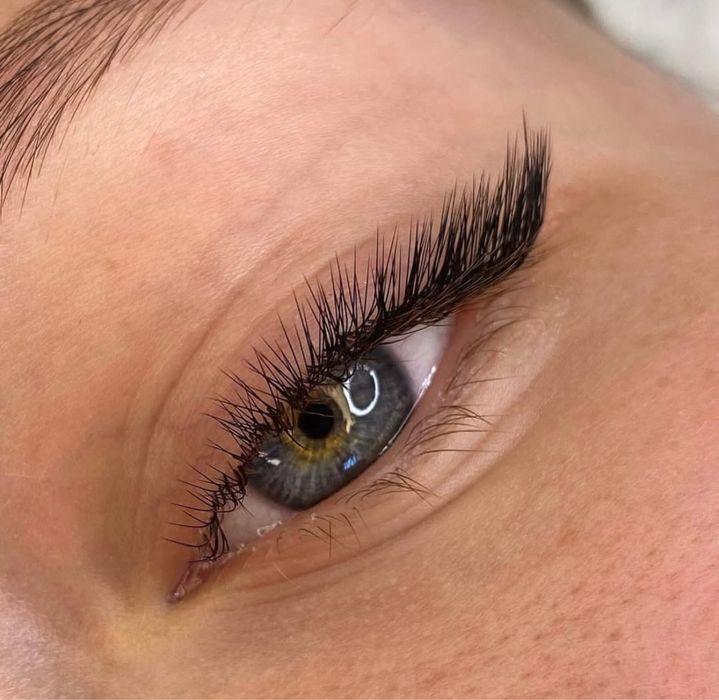 Нарощування вій. Наращивание ресниц