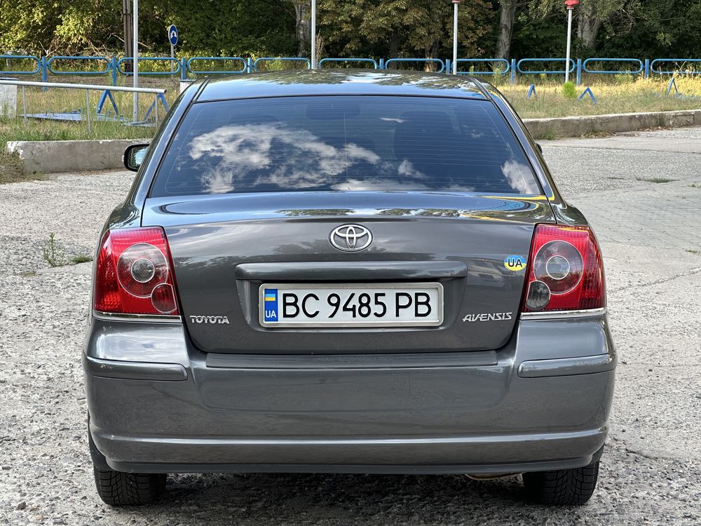 Toyota Avensis 2008 року (рестайлінг)